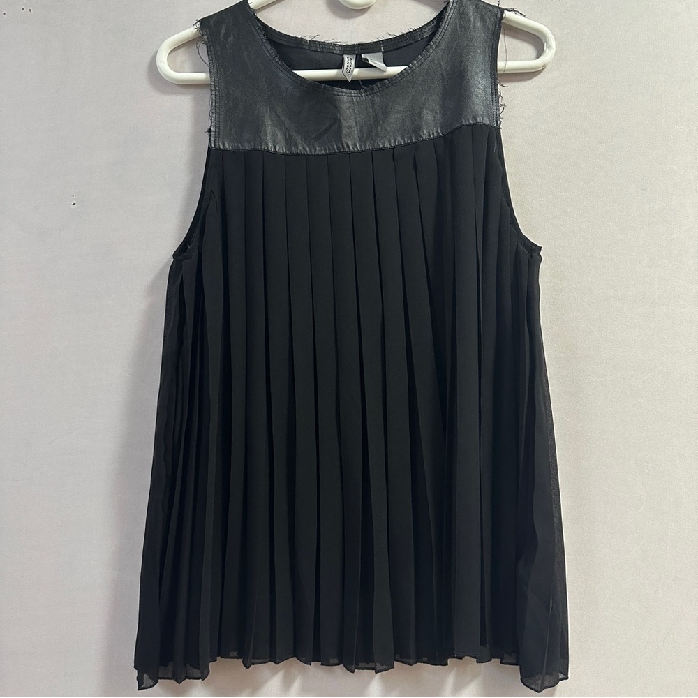 H&M Black Pleated Tank Top, Size M